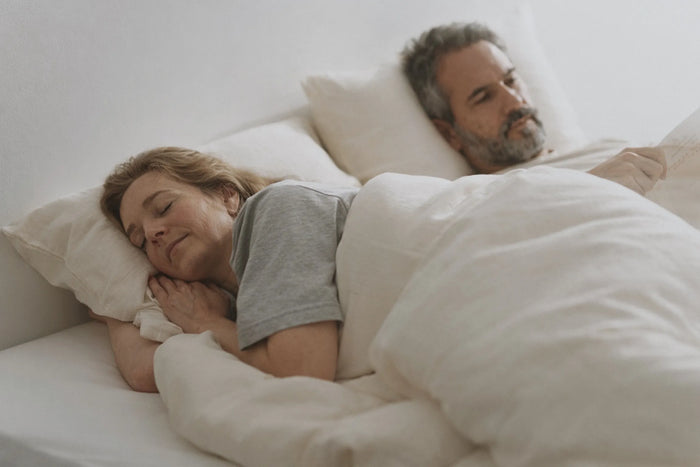Couple qui dort mieux avec 2 couettes